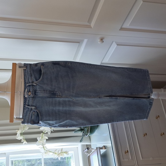 Good American Womens Light Wash Midi Light Wash Stretch Denim Skirt Slit 8/29 - Picture 1 of 10